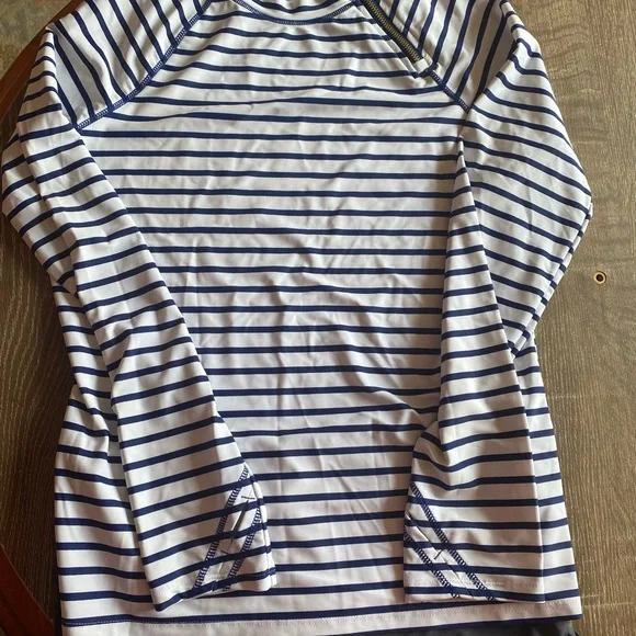 Blue and white uv protection rash guard - Picture 2 of 6